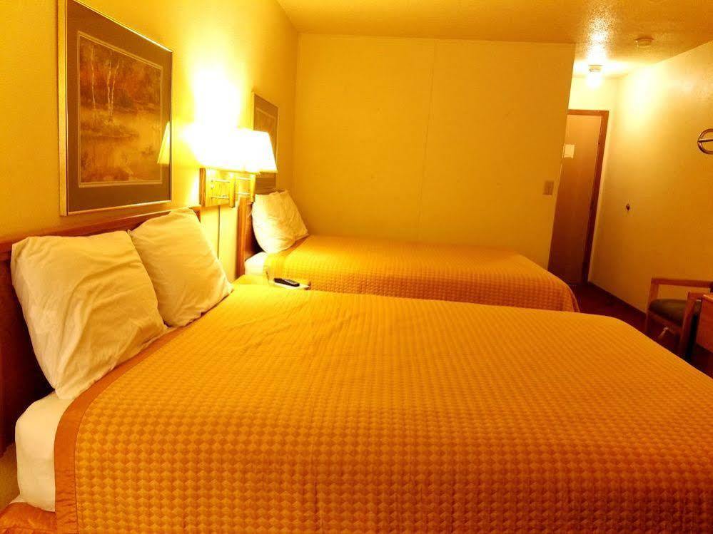 Sunset Inn Williamsburg Εξωτερικό φωτογραφία