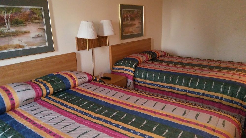 Sunset Inn Williamsburg Εξωτερικό φωτογραφία