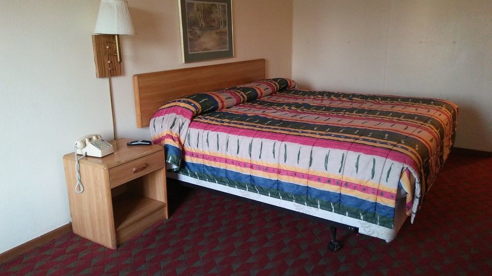 Sunset Inn Williamsburg Εξωτερικό φωτογραφία