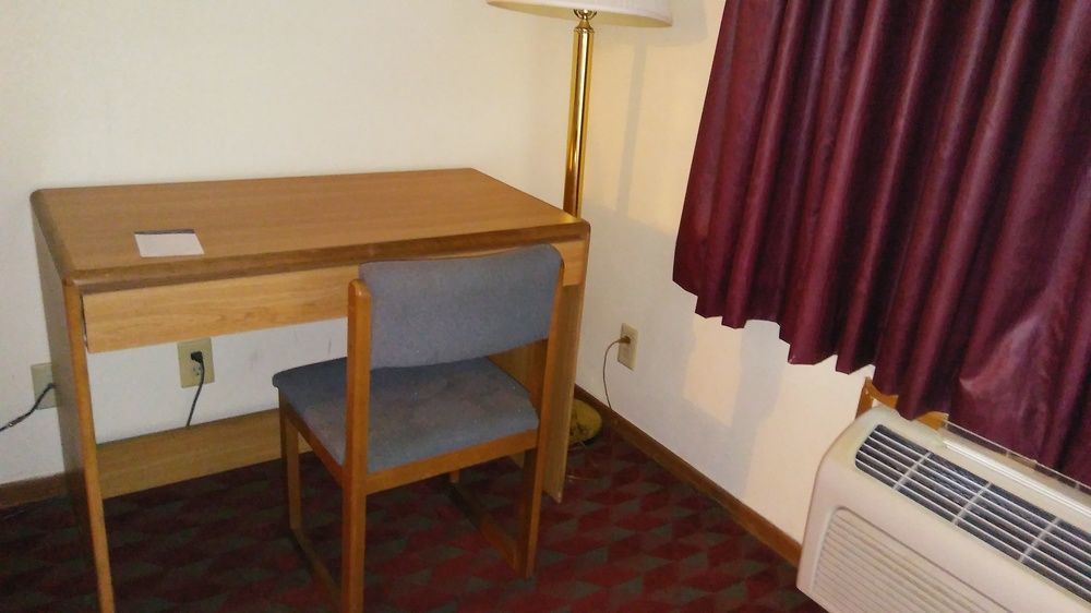 Sunset Inn Williamsburg Εξωτερικό φωτογραφία