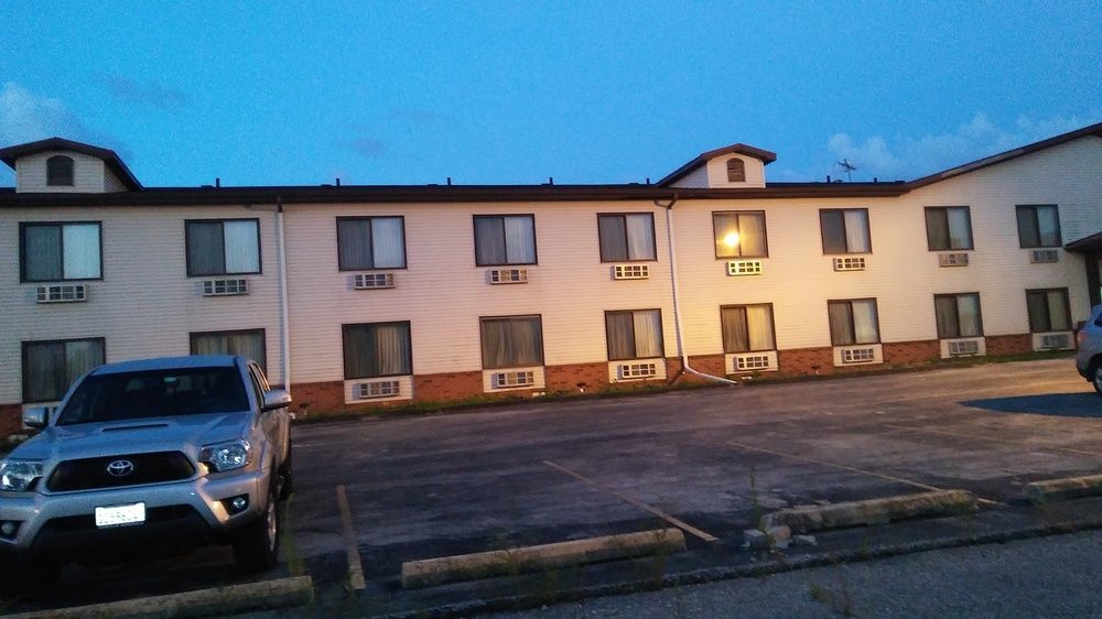 Sunset Inn Williamsburg Εξωτερικό φωτογραφία