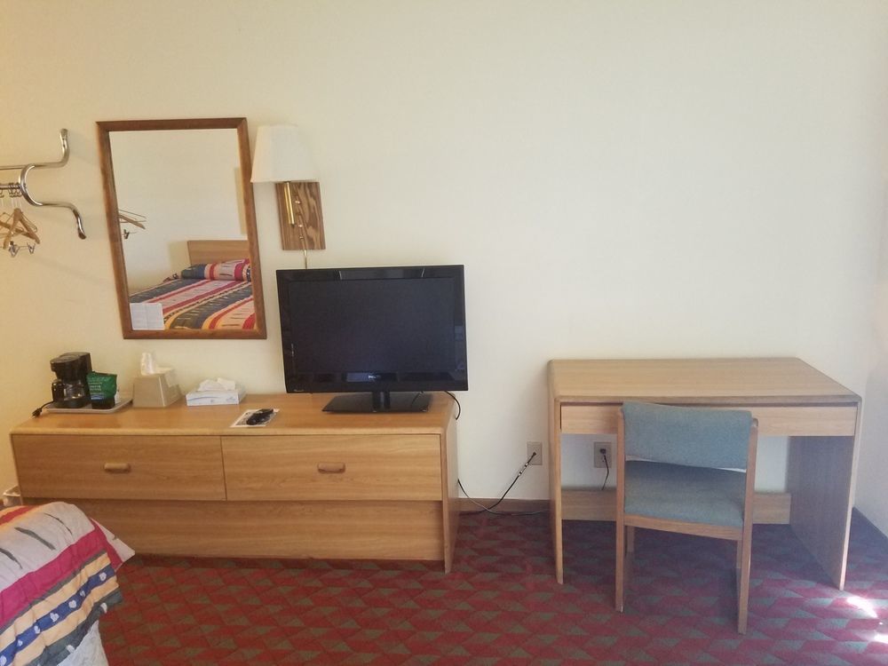 Sunset Inn Williamsburg Εξωτερικό φωτογραφία