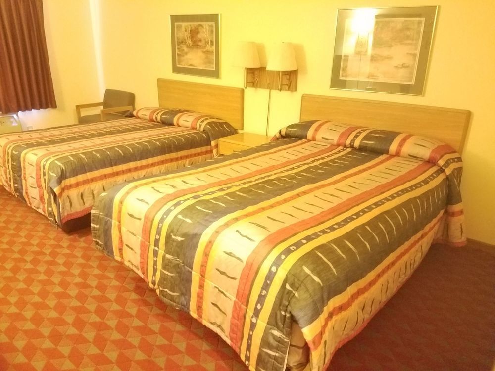 Sunset Inn Williamsburg Εξωτερικό φωτογραφία