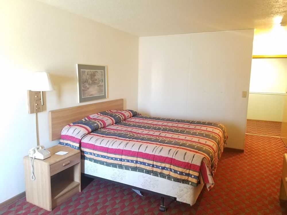 Sunset Inn Williamsburg Εξωτερικό φωτογραφία
