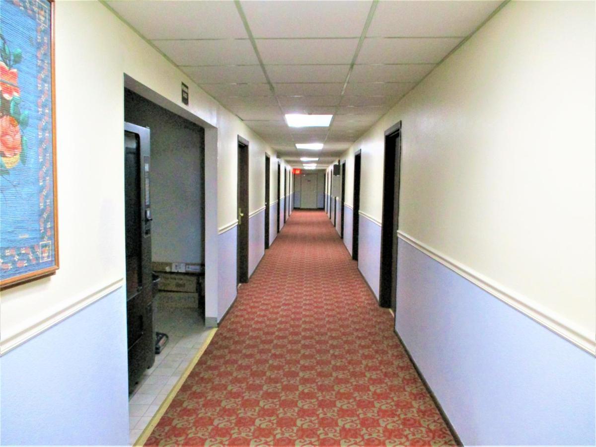 Sunset Inn Williamsburg Εξωτερικό φωτογραφία